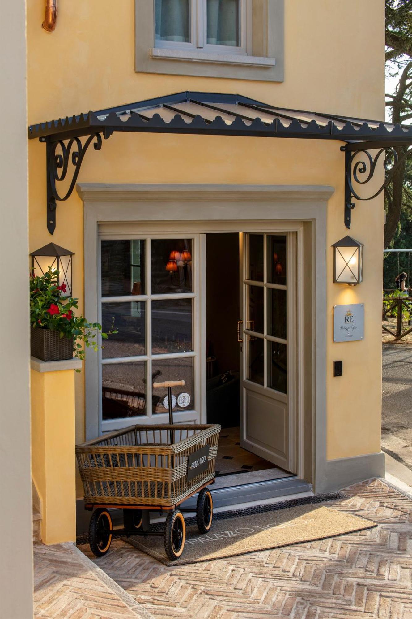 Palazzo Tiglio - A Small Luxury Hotels Of The World San Pancrazio  Екстер'єр фото